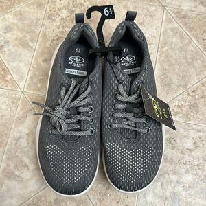 Athletic Works Women's Lifestyle Jogger Sneakers size 6 1/2